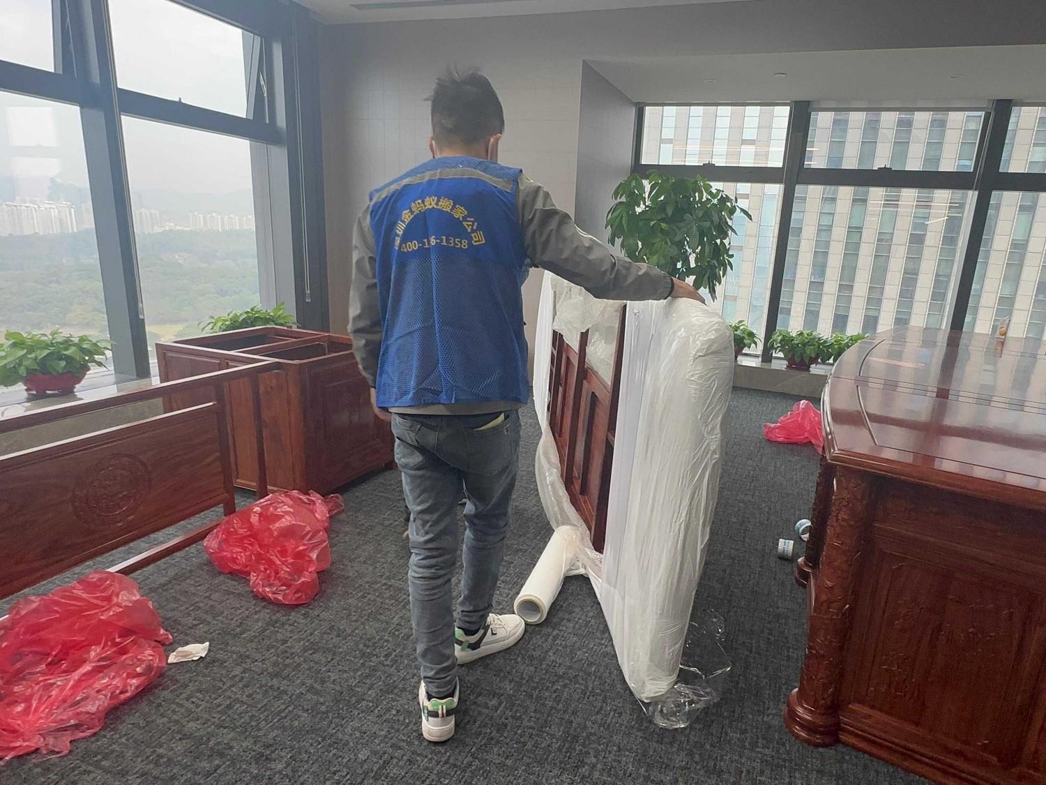 搬家公司有哪些收费项目需额外支付？揭秘10大常见加价场景