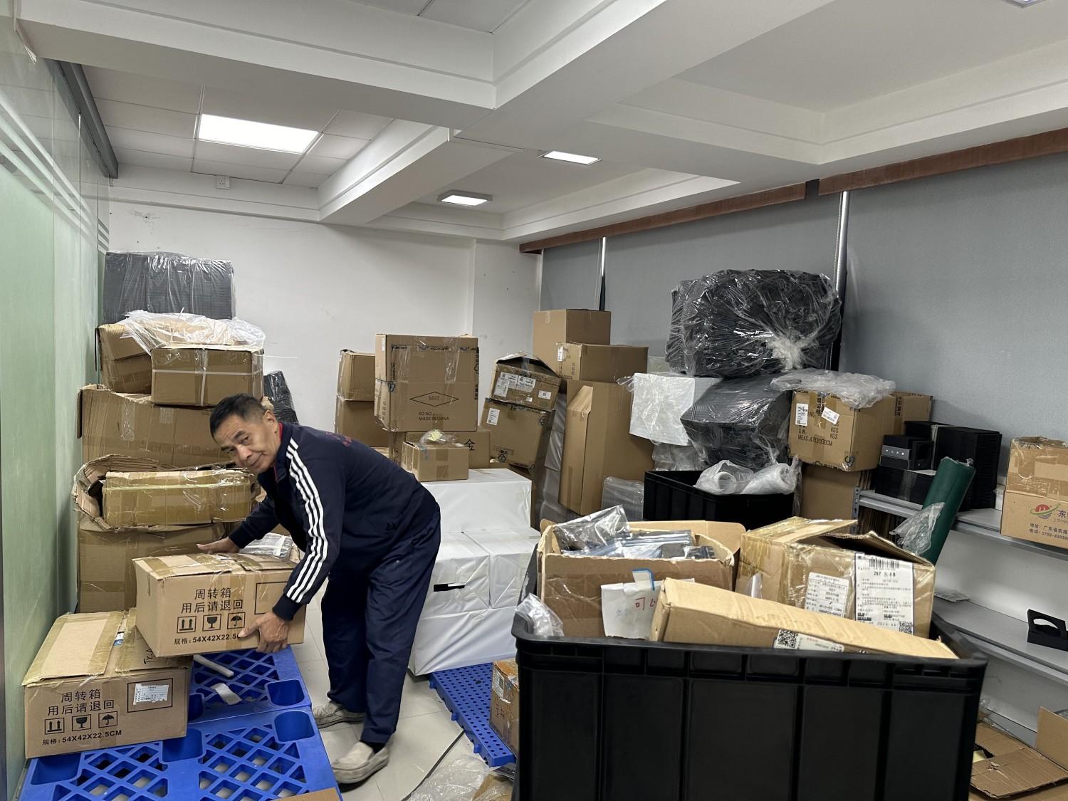 怎么搞定两米高的大衣柜？